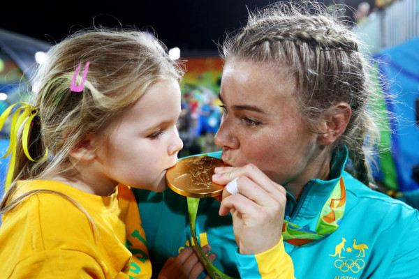 11 кадров победителей Олимпиады в Рио с детьми