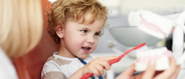 Вопрос эксперту: На что обращать внимание, когда выбираешь врача стоматолога своему ребенку