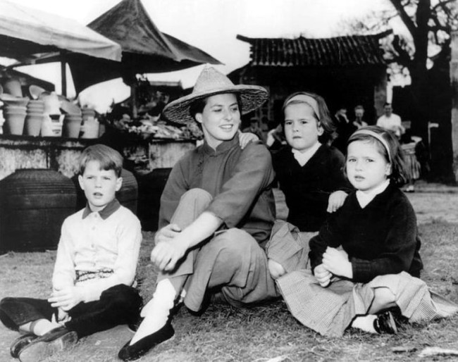 Flashback: Ингрид Бергман с детьми, 1958