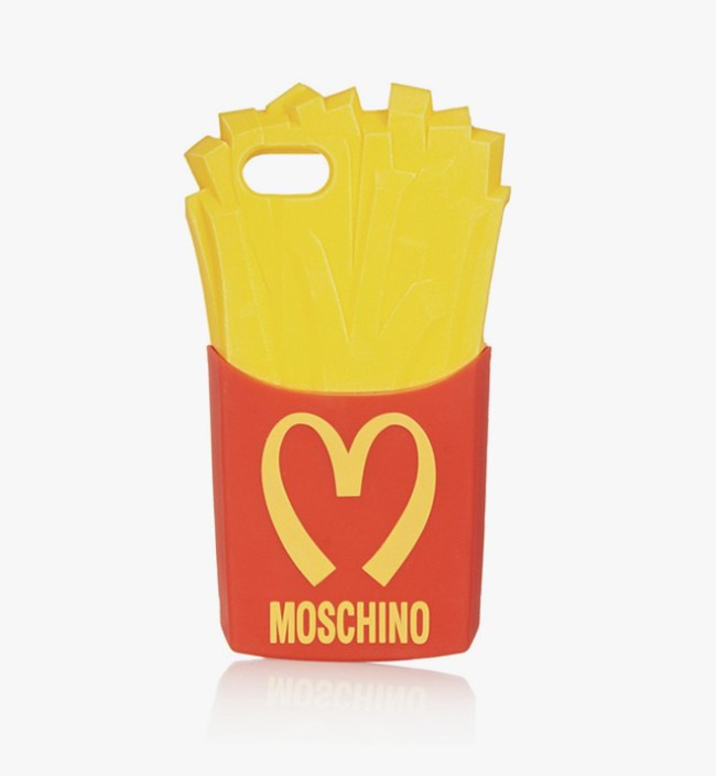 Must have: чехол Moschino для iPhone 5