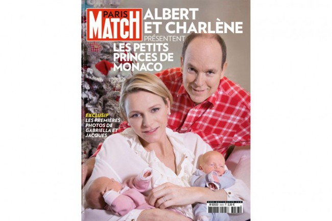 Князь Монако Альберт и его жена Шарлин впервые показали своих новорожденных детей 