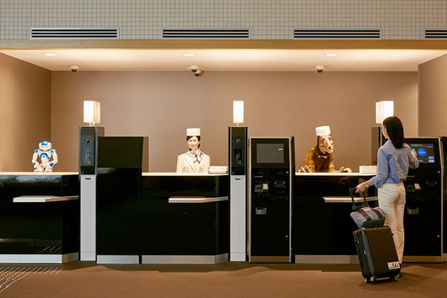В Японии появился первый отель, который обслуживают роботы