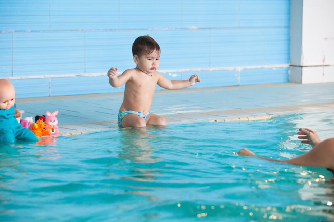 Лучшие бассейны для грудничкового и детского плавания в Москве