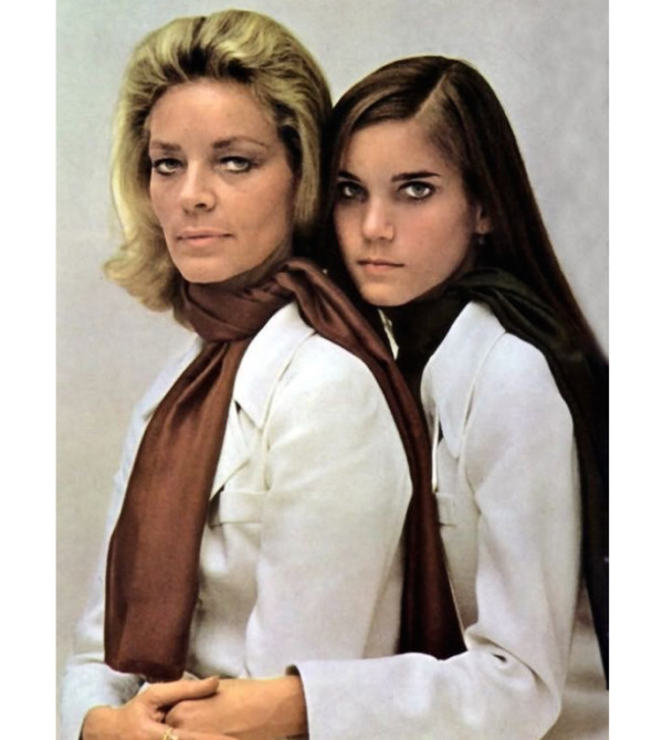 Flashback: Лорен Бэколл с дочкой Лесли Богарт, 1968