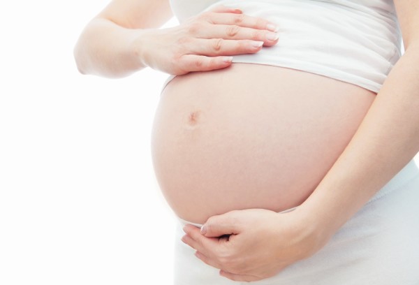 Правда или действие: можно ли избежать растяжек во время беременности?