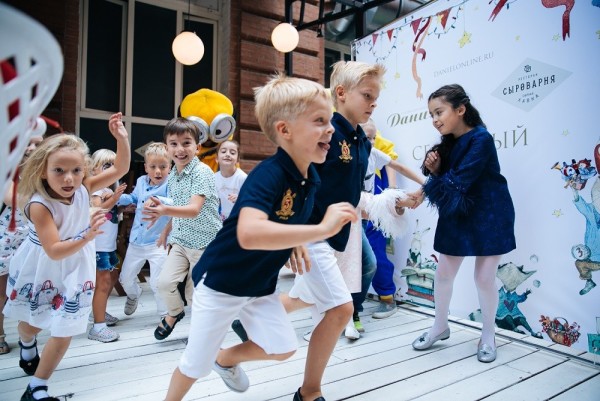 Афиша: 5 ресторанов Москвы, куда можно и нужно отправиться с детьми в ближайшие выходные