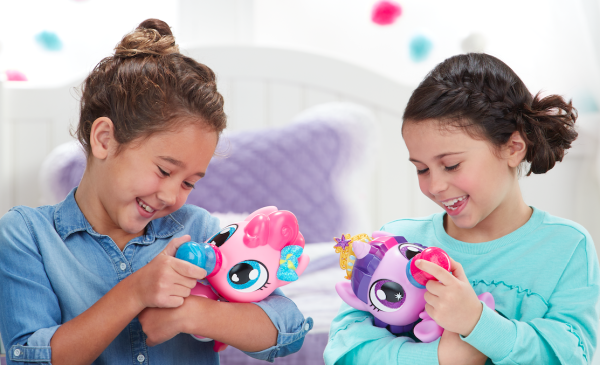 Новогодние сюрпризы: топ-9 идей для беспроигрышного подарка ребенку от Hasbro